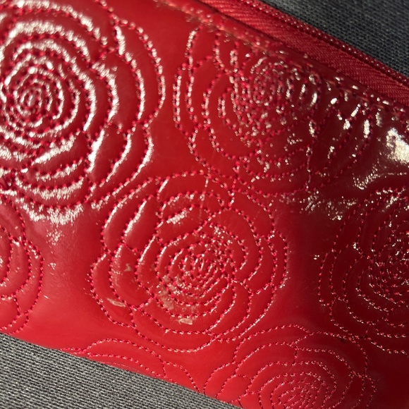 Steven Madden Red Rose Embroidered Wallet - Picture 6 of 8